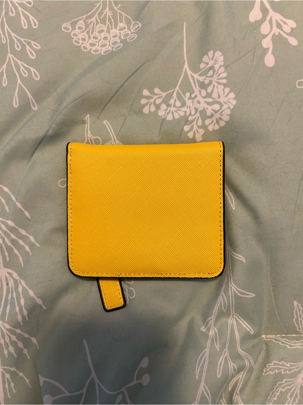 Compact Yellow Fold Wallet - Sleek Women's Card Case